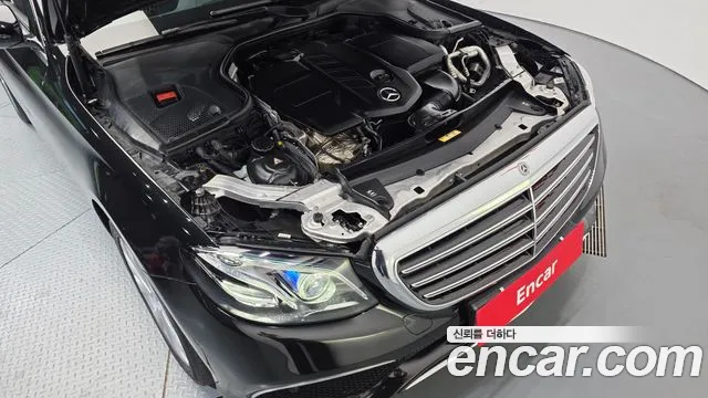 2017 Mercedes-Benz E-Class W213 E220d 4MATIC Exclusive Sold VIN WDDZF0FB8HA219203 – photo 11