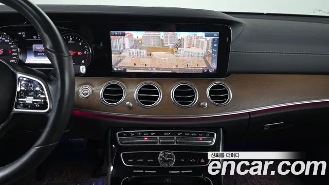 2019 Mercedes-Benz E-Class W213 E220d 4matic Exclusive Sold VIN WDDZF0FB8KA655251 – front exterior