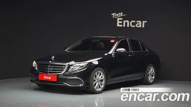 2017 Mercedes-Benz E-Class W213 E220d 4matic Exclusive Sold VIN WDDZF0FB9HA222305 – front exterior