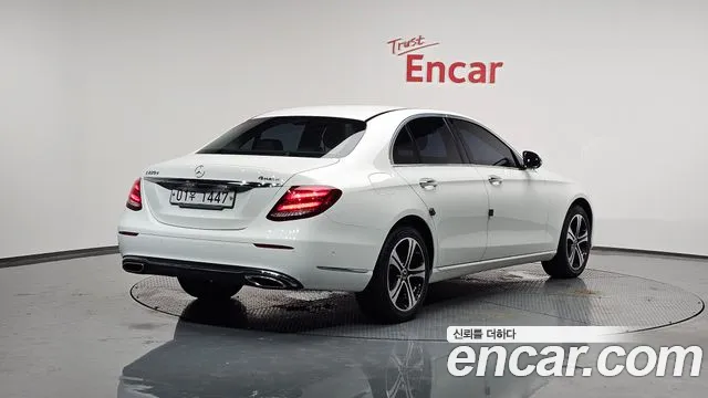 2017 Mercedes-Benz E-Class W213 E220d 4matic Exclusive Sold VIN WDDZF0FB9HA282228 – front exterior 2017 Mercedes-Benz E-Class W213 E220d 4matic Exclusive Sold VIN WDDZF0FB9HA282228 – front exterior