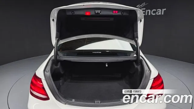 2018 Mercedes-Benz E-Class W213 E200 Avantgarde Sold VIN WDDZF4CB0JA421485 – photo 13
