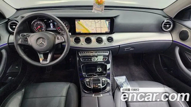 2018 Mercedes-Benz E-Class W213 E200 Avantgarde Sold VIN WDDZF4CB2JA379899 – dashboard