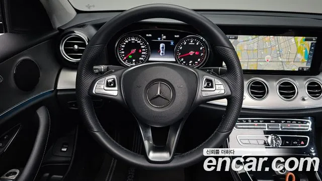 2018 Mercedes-Benz E-Class W213 E200 Avantgarde Sold VIN WDDZF4CB2JA425442 – rear exterior 2018 Mercedes-Benz E-Class W213 E200 Avantgarde Sold VIN WDDZF4CB2JA425442 – rear exterior
