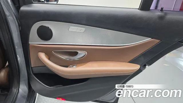 2018 Mercedes-Benz E-Class W213 E200 Avantgarde Sold VIN WDDZF4CB3JA386862 – interior seats 2018 Mercedes-Benz E-Class W213 E200 Avantgarde Sold VIN WDDZF4CB3JA386862 – interior seats