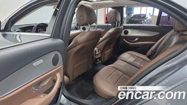 2018 Mercedes-Benz E-Class W213 E200 Avantgarde Sold VIN WDDZF4CB3JA386862 – photo 24 2018 Mercedes-Benz E-Class W213 E200 Avantgarde Sold VIN WDDZF4CB3JA386862 – photo 24