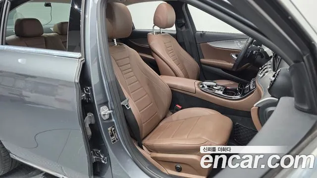 2018 Mercedes-Benz E-Class W213 E200 Avantgarde Sold VIN WDDZF4CB3JA386862 – photo 25 2018 Mercedes-Benz E-Class W213 E200 Avantgarde Sold VIN WDDZF4CB3JA386862 – photo 25