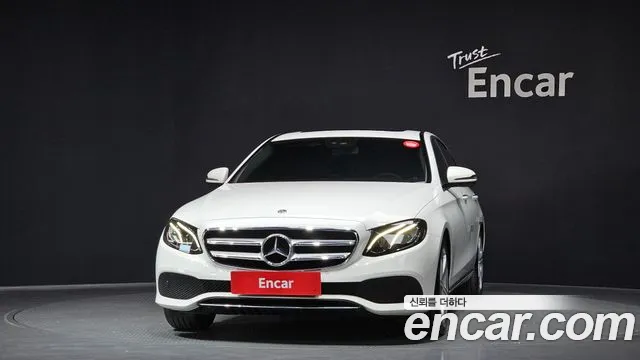 2018 Mercedes-Benz E-Class W213 E200 Avantgarde Sold VIN WDDZF4CB4JA326847 – photo 11