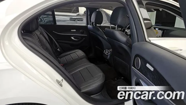 2018 Mercedes-Benz E-Class W213 E200 Avantgarde Sold VIN WDDZF4CB4JA326847 – photo 13