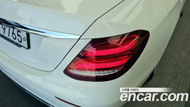 2018 Mercedes-Benz E-Class W213 E200 Avantgarde Sold VIN WDDZF4CB4JA326847 – photo 27