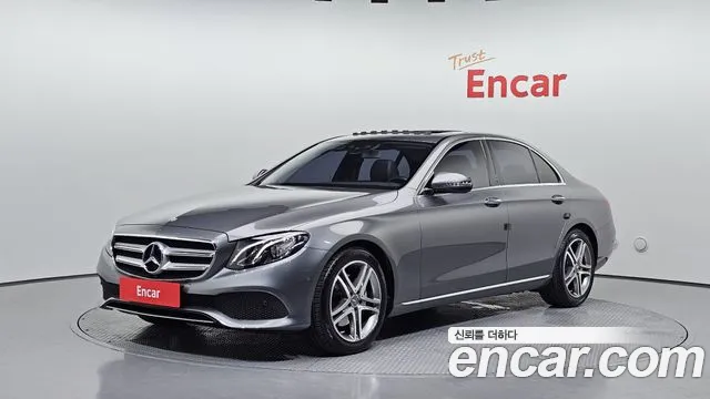 2017 Mercedes-Benz E-Class W213 E200 Avantgarde Sold VIN WDDZF4CB8HA142702 – photo 16