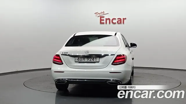 2017 Mercedes-Benz E-Class W213 E300 AV Intelligent Drive Sold VIN WDDZF4JB1HA172711 – photo 26