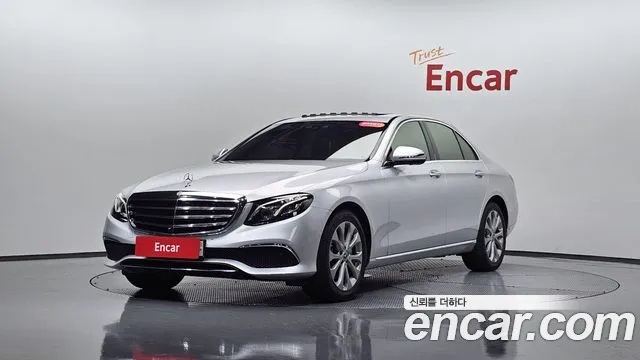 2018 Mercedes-Benz E-Class W213 E300 Exclusive Sold VIN WDDZF4JB1JA403581 – dashboard