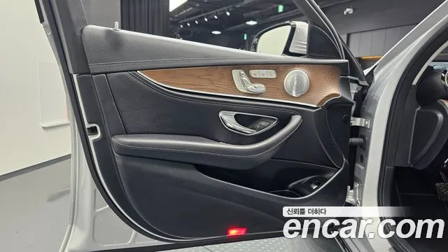 2018 Mercedes-Benz E-Class W213 E300 Exclusive Sold VIN WDDZF4JB1JA403581 – undercarriage
