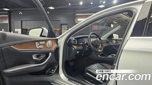 2018 Mercedes-Benz E-Class W213 E300 Exclusive Sold VIN WDDZF4JB1JA403581 – photo 15