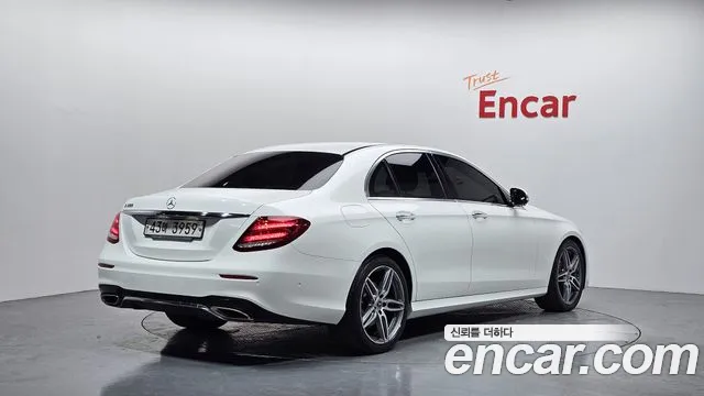2019 Mercedes-Benz E-Class W213 E300 AMG Line Sold VIN WDDZF4JB1KA648494 – exterior detail