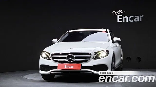 2019 Mercedes-Benz E-Class W213 E300 Avantgarde Sold VIN WDDZF4JB1KA661360 – photo 13 2019 Mercedes-Benz E-Class W213 E300 Avantgarde Sold VIN WDDZF4JB1KA661360 – photo 13