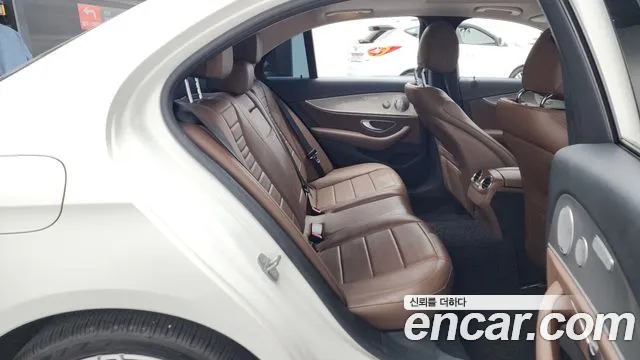 2018 Mercedes-Benz E-Class W213 E300 AMG Line Sold VIN WDDZF4JB2JA337090 – photo 33