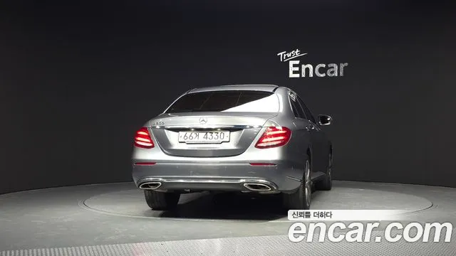 2018 Mercedes-Benz E-Class W213 E300 Exclusive Standard VIN WDDZF4JB2JA340572