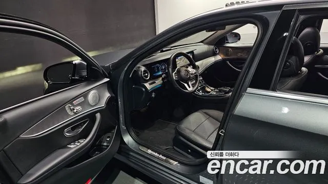 2019 Mercedes-Benz E-Class W213 E300 Amg Line Sold VIN WDDZF4JB2KA632806 – front exterior