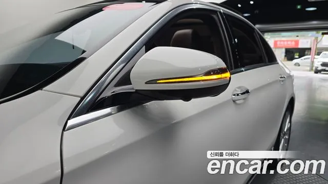 2019 Mercedes-Benz E-Class W213 E300 Exclusive Sold VIN WDDZF4JB2KA634071 – engine bay