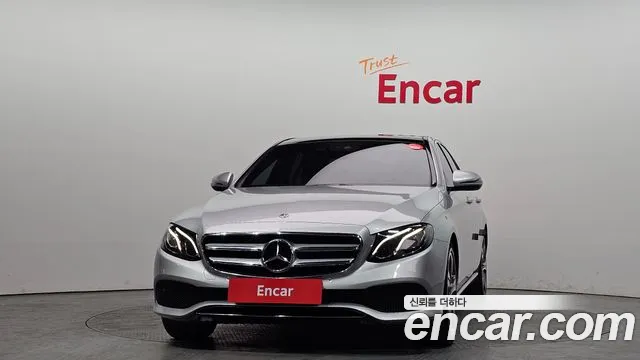 2019 Mercedes-Benz E-Class W213 E300 Avantgarde Sold VIN WDDZF4JB2KA695260 – photo 14 2019 Mercedes-Benz E-Class W213 E300 Avantgarde Sold VIN WDDZF4JB2KA695260 – photo 14
