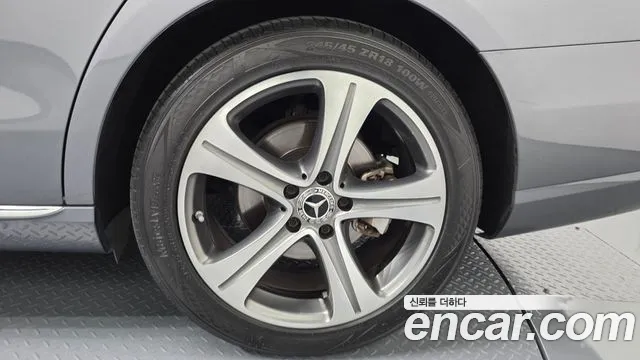 2017 Mercedes-Benz E-Class W213 E300 AV Intelligent Drive Sold VIN WDDZF4JB4HA247398 – undercarriage