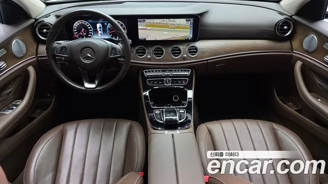2018 Mercedes-Benz E-Class W213 E300 Exclusive Sold VIN WDDZF4JB4JA473866 – front exterior 2018 Mercedes-Benz E-Class W213 E300 Exclusive Sold VIN WDDZF4JB4JA473866 – front exterior