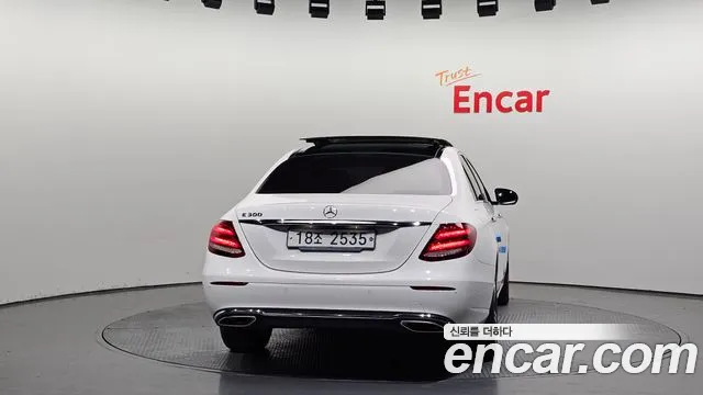 2019 Mercedes-Benz E-Class W213 E300 Avantgarde Sold VIN WDDZF4JB4KA546302 – dashboard