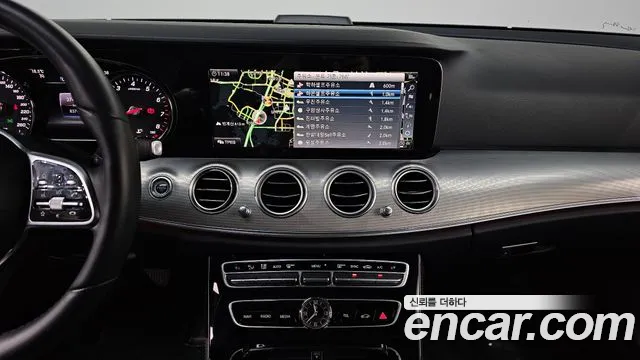 2019 Mercedes-Benz E-Class W213 E300 Avantgarde Sold VIN WDDZF4JB4KA546302 – photo 19