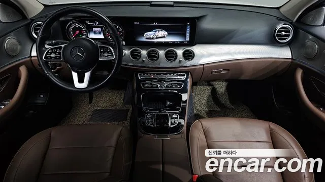 2019 Mercedes-Benz E-Class W213 E300 Avantgarde Sold VIN WDDZF4JB5KA695561 – front exterior