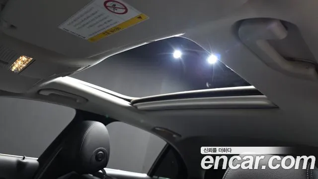 2019 Mercedes-Benz E-Class W213 E300 Avantgarde Sold VIN WDDZF4JB7KA693651 – trunk area