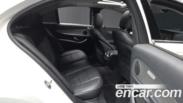 2019 Mercedes-Benz E-Class W213 E300 Avantgarde Sold VIN WDDZF4JB7KA693651 – photo 23