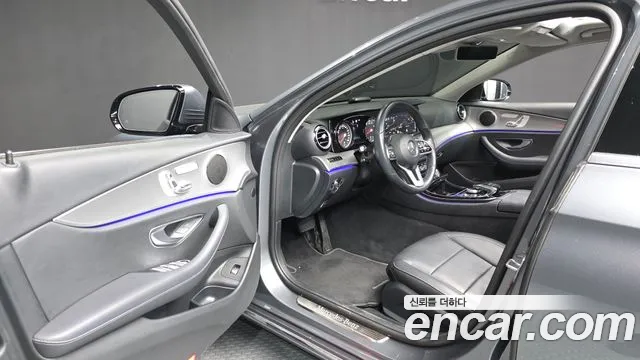 2019 Mercedes-Benz E-Class W213 E300 Avantgarde Sold VIN WDDZF4JB7KA696405 – photo 23