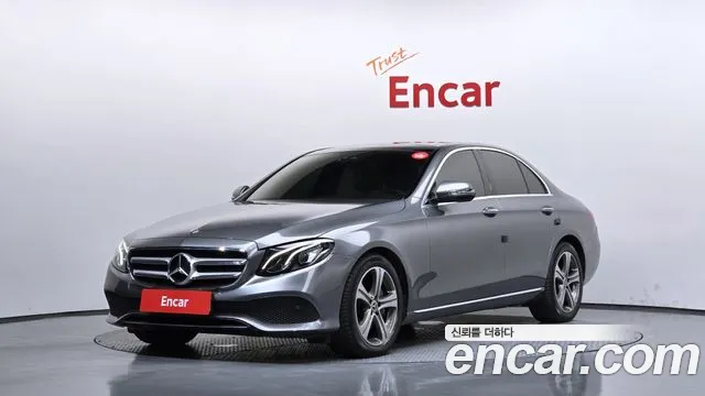 2019 Mercedes-Benz E-Class W213 E300 Avantgarde Sold VIN WDDZF4JB9KA690072 – front exterior