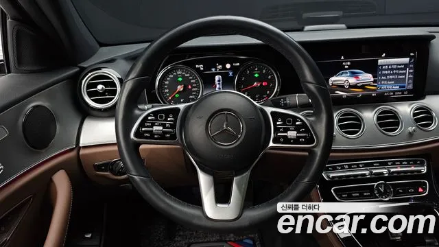 2019 Mercedes-Benz E-Class W213 E300 Avantgarde Sold VIN WDDZF4JB9KA698950 – photo 17 2019 Mercedes-Benz E-Class W213 E300 Avantgarde Sold VIN WDDZF4JB9KA698950 – photo 17