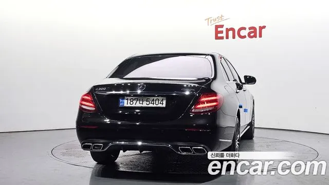 2018 Mercedes-Benz E-Class W213 E300 4MATIC Exclusive Sold VIN WDDZF4KB0JA382785 – engine bay