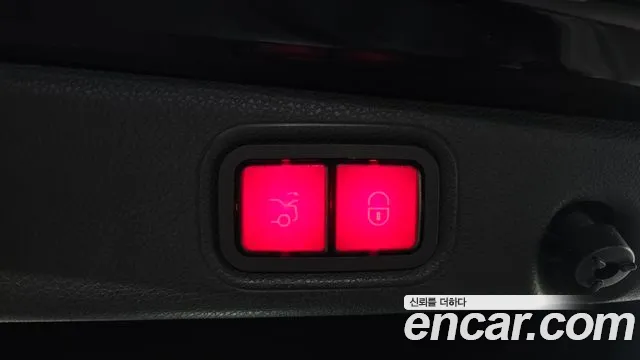2018 Mercedes-Benz E-Class W213 E300 4MATIC Exclusive Sold VIN WDDZF4KB0JA382785 – exterior detail