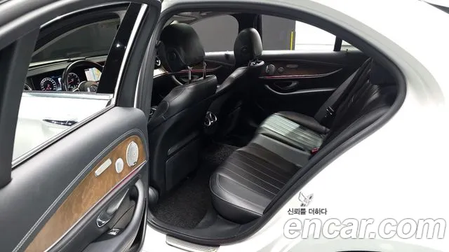 2019 Mercedes-Benz E-Class W213 E300 4MATIC Exclusive Sold VIN WDDZF4KB0KA495055 – photo 12 2019 Mercedes-Benz E-Class W213 E300 4MATIC Exclusive Sold VIN WDDZF4KB0KA495055 – photo 12