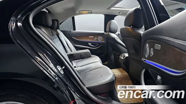 2019 Mercedes-Benz E-Class W213 E300 4MATIC Exclusive Sold VIN WDDZF4KB0KA562091 – photo 19