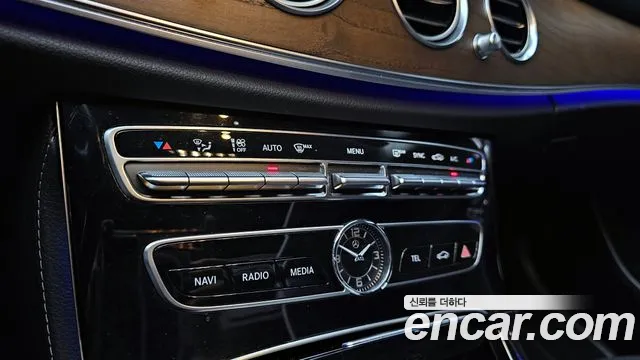 2019 Mercedes-Benz E-Class W213 E300 4MATIC Exclusive Sold VIN WDDZF4KB0KA562091 – photo 23