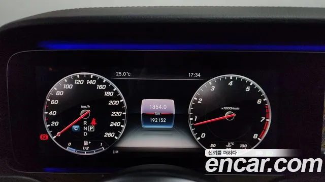 2019 Mercedes-Benz E-Class W213 E300 4MATIC Exclusive Sold VIN WDDZF4KB1KA498417 – dashboard