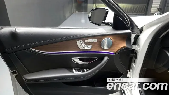 2019 Mercedes-Benz E-Class W213 E300 4MATIC Exclusive Sold VIN WDDZF4KB2KA511806 – interior seats 2019 Mercedes-Benz E-Class W213 E300 4MATIC Exclusive Sold VIN WDDZF4KB2KA511806 – interior seats