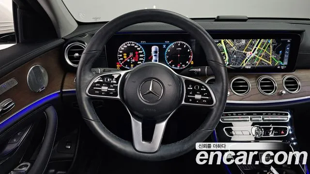 2019 Mercedes-Benz E-Class W213 E300 4MATIC Exclusive Sold VIN WDDZF4KB2KA566787 – trunk area