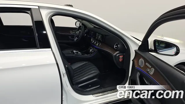 2019 Mercedes-Benz E-Class W213 E300 4MATIC Exclusive Sold VIN WDDZF4KB2KA566787 – photo 11