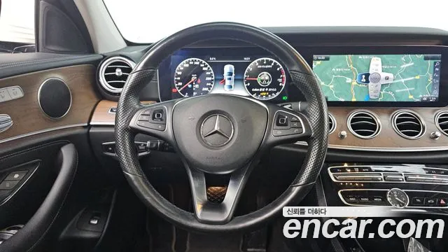 2017 Mercedes-Benz E-Class W213 E300 4matic Exclusive Sold VIN WDDZF4KB3HA203942 – front exterior