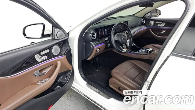 2018 Mercedes-Benz E-Class W213 E300 4matic Avnatgarde Sold VIN WDDZF4KB4JA345545 – front exterior