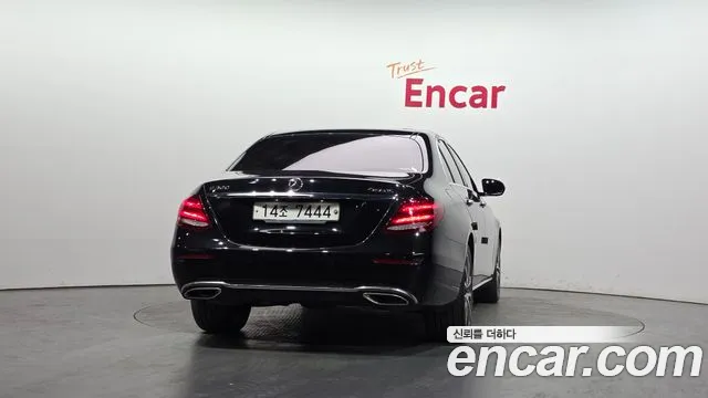 2019 Mercedes-Benz E-Class W213 E300 4MATIC Avnatgarde Sold VIN WDDZF4KB4KA503206 – engine bay