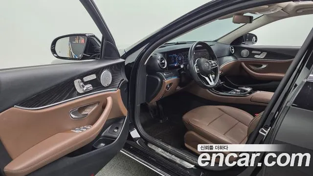 2019 Mercedes-Benz E-Class W213 E300 4MATIC Avnatgarde Sold VIN WDDZF4KB4KA503206 – photo 18
