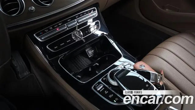 2019 Mercedes-Benz E-Class W213 E300 4MATIC Exclusive Sold VIN WDDZF4KB4KA668107 – photo 29
