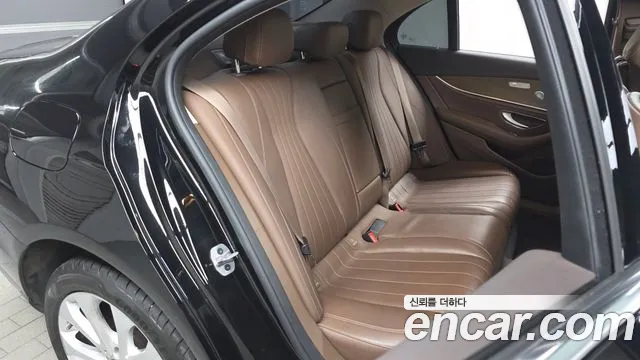 2019 Mercedes-Benz E-Class W213 E300 4MATIC Exclusive Sold VIN WDDZF4KB4KA668107 – photo 30